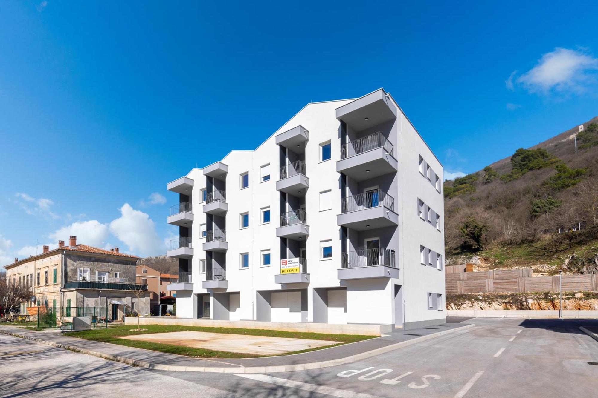 Seafront Villa Andrijana - Happy Rentals Plomin Luaran gambar