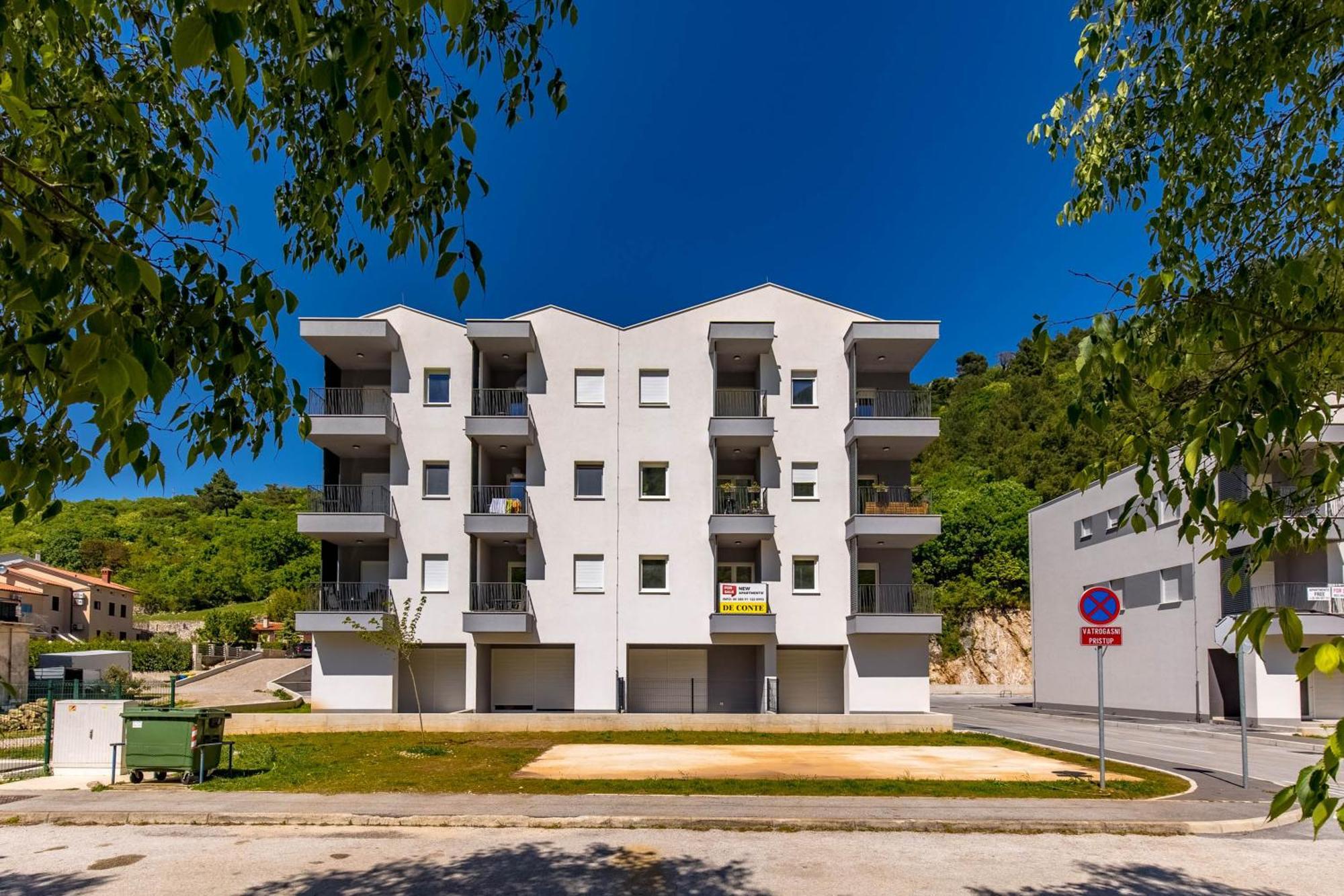 Seafront Villa Andrijana - Happy Rentals Plomin Luaran gambar